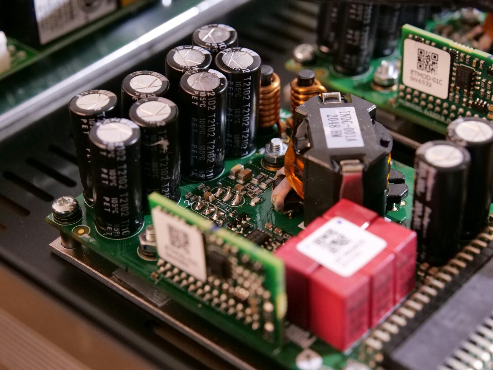 इंडक्टर क्या है? कार्य, प्रकार और उपयोग हिंदी में